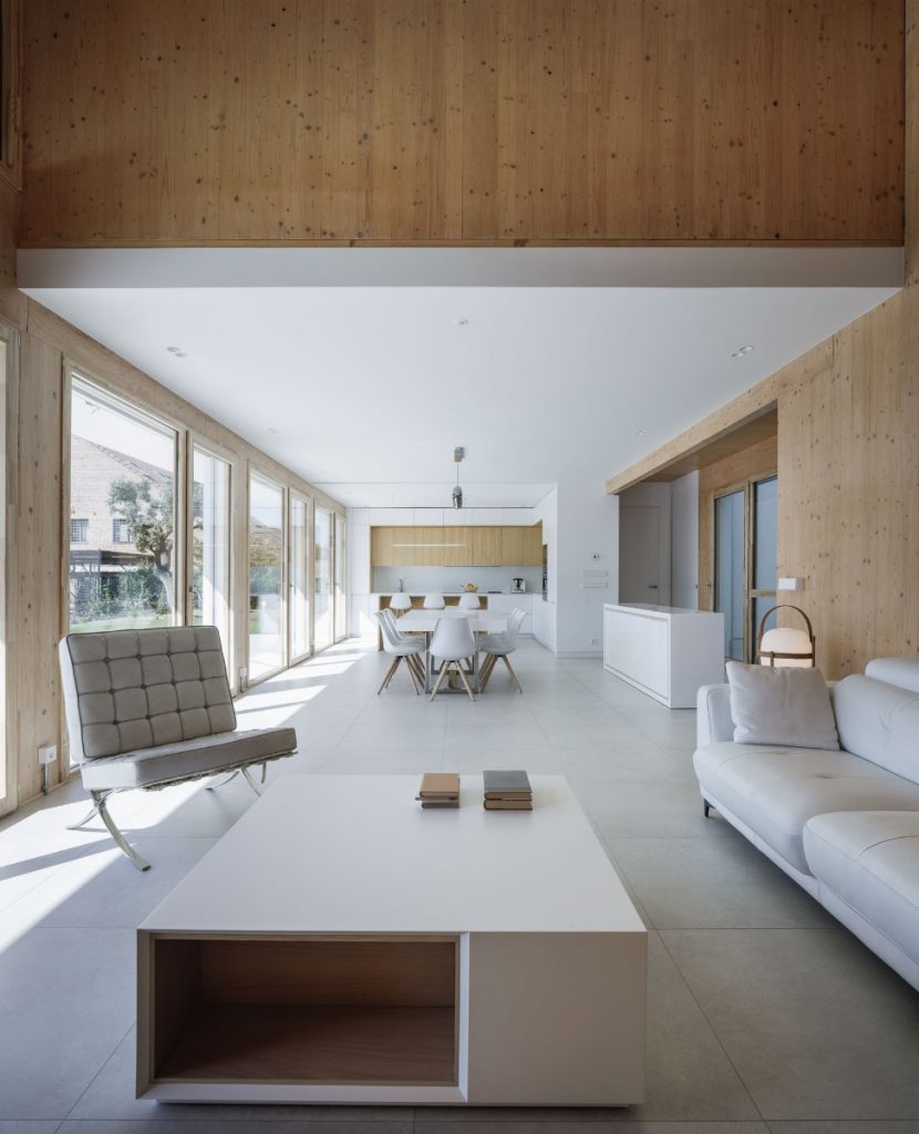 casa passivhaus con panel sandwich de madera