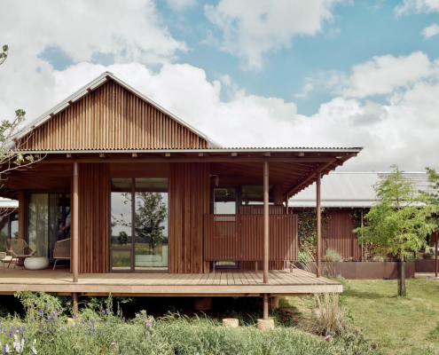 fachada con listones de madera precio